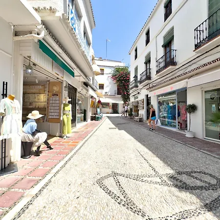 Charming In The Heart Of Old Town Apartamento Marbella