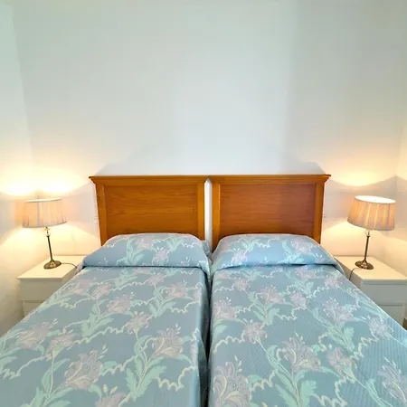 Charming In The Heart Of Old Town *