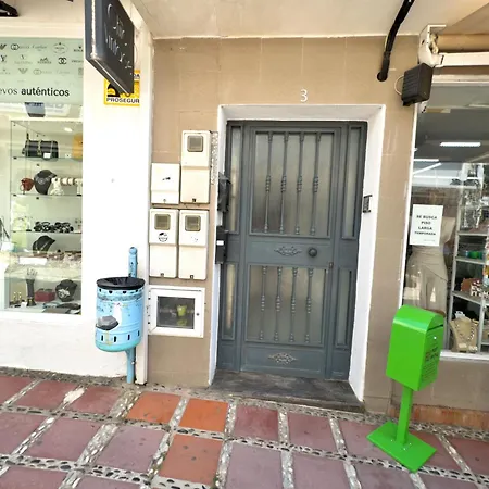 Charming In The Heart Of Old Town Apartament